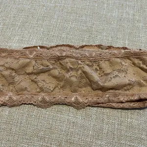 Lace bandeau thumbnail 2
