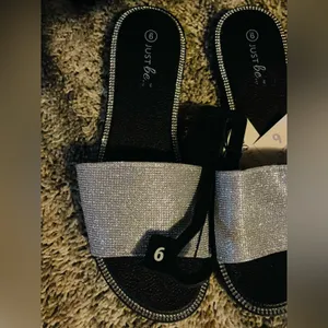 NWT Just Be Women's Glittering Silver Slide Sandals thumbnail 2