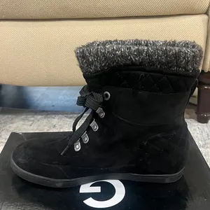 Ladies Guess Boots with Box thumbnail 5