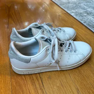 Adidas‎ Stan Smith White Matte Grey Sneakers Women's Size 7.5 Low Top Classic thumbnail 3