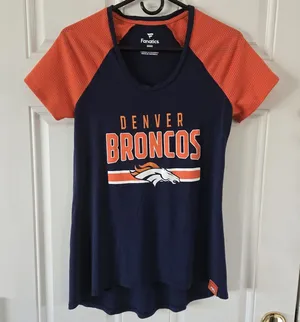 Denver Broncos Womens Medium Fanatics NFL Raglan Mesh Sleeve Tunic Top Navy Blue thumbnail 1