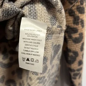 Vince Camuto leopard print cowl neck long sleeve top thumbnail 4