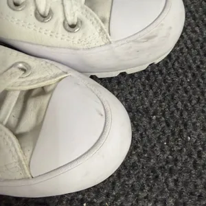 Converse Chuck Taylor All Star Lugged Low Top White Canvas Sneakers 567680C US 7 thumbnail 4