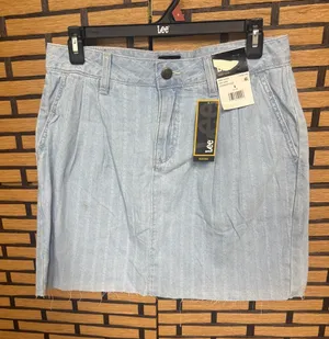 Lee denim mini skirt size 8 thumbnail 1