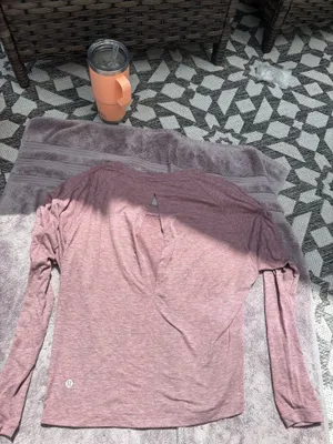 Lululemon Long Sleeve thumbnail 3