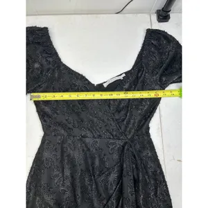 ASTR the Label Therese Floral Burnout Tie Waist Midi Dress in Black. Size S thumbnail 7