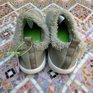 Oofos OOcoozie Womens Size 6 Shoe Slippers Comfort Fleece Recovery‎ Slip On New! thumbnail 2