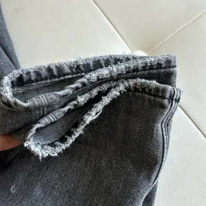 American Eagle Gray Distressed Mom Jeans Size 4 thumbnail 12