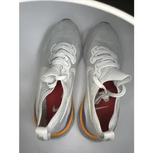Nike Epic React Flyknit 2 Dream It Do It Womens 8 White Hyper Jade BQ8927-104 thumbnail 6