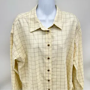 Universal Thread Women’s Cream Plaid Button Down 100% Cotton Shirt-Size M thumbnail 2