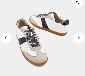 Sneakers Size 8.5 thumbnail 1
