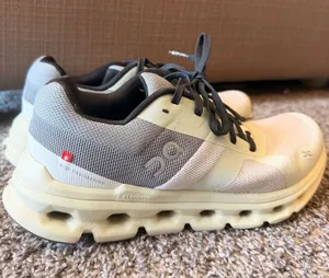 On Cloud sneakers thumbnail 1