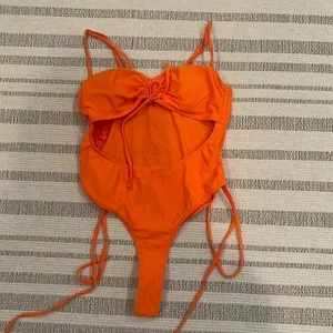 Haloon Womens Ruched Spaghetti Strap Cutout High Leg One Piece Swimsuit Swimwear thumbnail 5