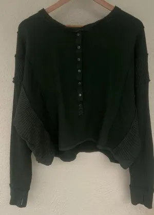 FP Movement Green Waffle Knit Slouchy Henley Top M Ribbed Oversized Thumbholes thumbnail 1
