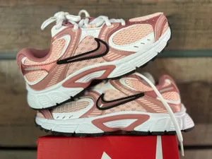 Nike V5 running shoes thumbnail 1