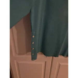 Mark Fore & Strike Women's XL Turquoise V Neck Knit‎ Sweater w/ Button Detail thumbnail 3