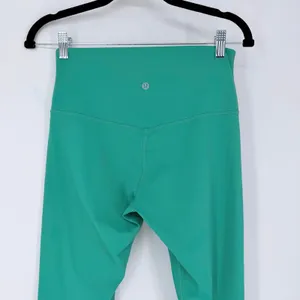 Lululemon Align High Rise Lined Crop 23 Leggings Maldives Green Womens Size 8 thumbnail 8