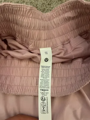 Lululemon Shorts 2.5" High-Rise thumbnail 2