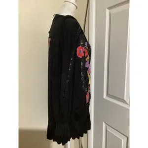 Free People Serafina Black Embroidered Lace Crochet Boho Festival Blouse Top M thumbnail 4