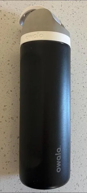 Owala Water Bottle Black thumbnail 1