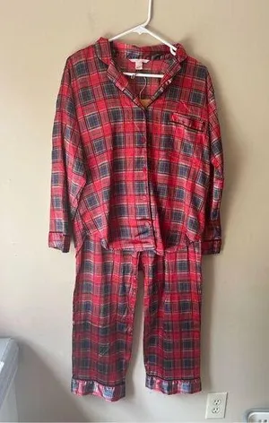 victoria’s secret satin pajama set thumbnail 1