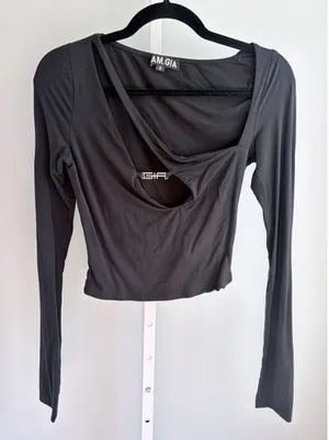 I.AM.GIA Black Cutout Long Sleeve Crop Top S thumbnail 1