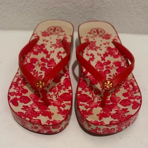 TORY BURCH Thandie Wedge Flip Flops Red Pepper / Issey Fade Floral Sandals 10 thumbnail 3