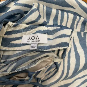 J.O.A. Dress Women’s Small Blue‎ White Zebra Print Lace Up Back Mini thumbnail 2