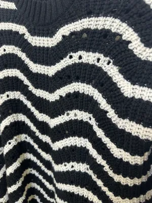 Jessica Simpson Black White Wavy Knit Sweater Chic Statement Hem Size S thumbnail 2