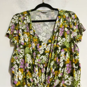Seraphine Ariana Retro Floral Maternity Nursing Jersey Knit Mini Dress Small thumbnail 3