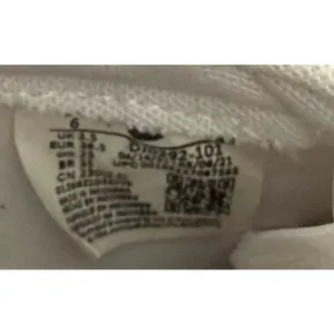 Nike Shoes Blazer Low Platform White Black Sneakers Size Women's 6 thumbnail 6