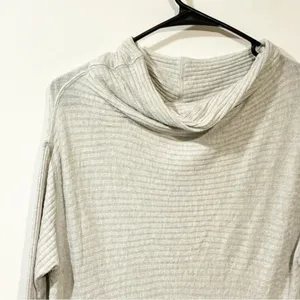 Free People We The Free Lover Rib Pullover Top Back Splits Cowl Neck Size Large thumbnail 3