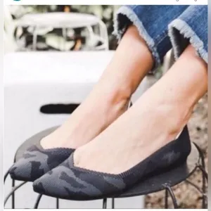 Rothy's The Point Dark Camo Grey Size‎ 9 Wide thumbnail 1