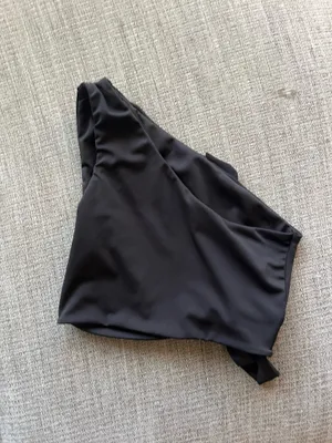 Black One thumbnail 2