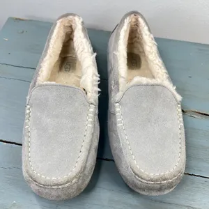 UGG Ansley Light Grey Suede Sheepskin Lined Moccasin Slippers Womens 10 thumbnail 7