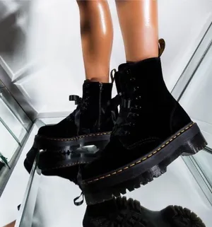 Dr. Martens Jadon Velvet Platform Boots Black Size 7 EUC thumbnail 1