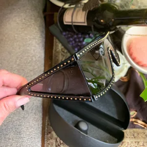 🔥SALE🔥Authentic MOSCHINO 99 Shield studs sunglasses thumbnail 3