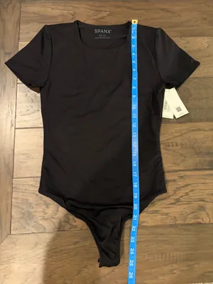 New With Tags Spanx Smooth Jersey Short Sleeve Crew Bodysuit Sz XS thumbnail 6