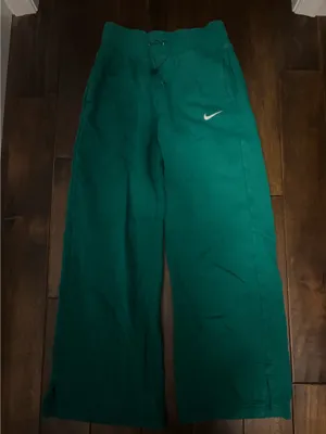 Nike Sweatpants Women’s Green Small thumbnail 1