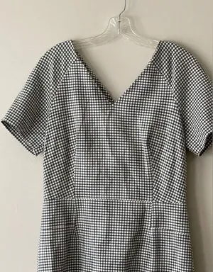 Banana Republic Black And White Gingham Plaid Dress Size 12 thumbnail 2