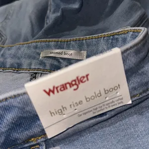 Wrangler NWT Seamed Flare Boot Cut High Rise Bold Boot Jean 10/30 X 34 thumbnail 8