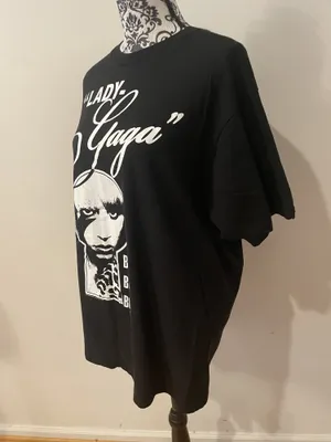 Vintage 2009 Lady Gaga “Boys Boys Boys” Keyhole Graphic T-Shirt Size XL thumbnail 4