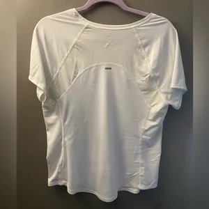Old Navy Active Shirt thumbnail 2