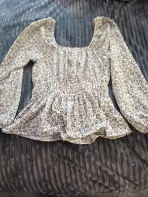 Nine West XS Gray Floral Peasant Top 90's Vibe thumbnail 5