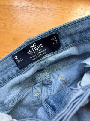 Hollister Low-Rise Skinny Jeans thumbnail 3