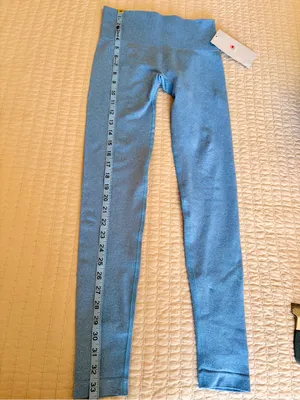 High-Waist Seamless Leggings in Sky Blue thumbnail 8