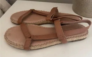 Madewell sandals thumbnail 1