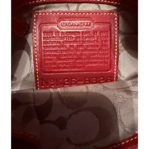 VTG Coach Slim Legacy‎ Shoulder Bag Purse Red Leather 9326 Pristine Inside EUC thumbnail 13