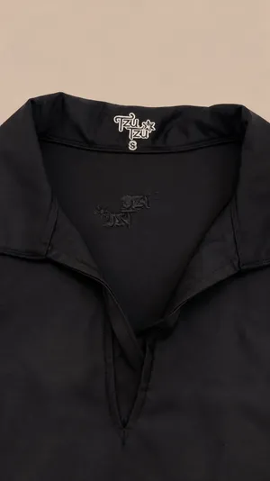 Tzu Tzu Black Sleeveless Golf Polo Top – Size Small thumbnail 2