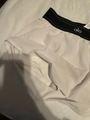 alo yoga skirt   thumbnail 1
